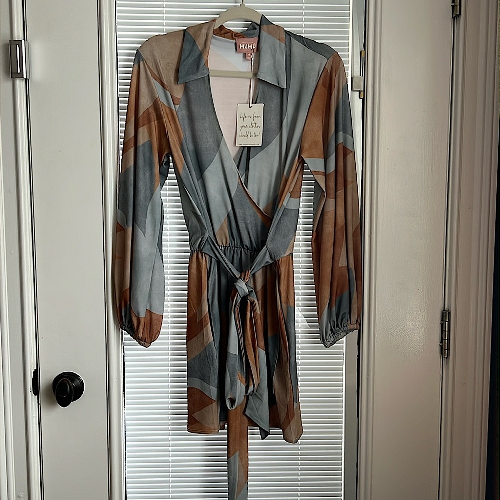 Show Me Your Mumu  Patsy Mini Dress, in Retro Abstract size Medium - Picture 3 of 10